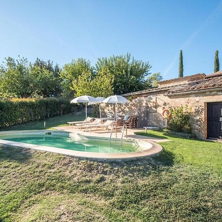 Gorgeous Home In Montalcino With Kitchen Екстериор снимка