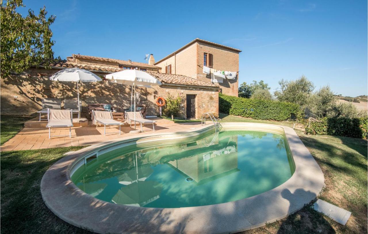 Gorgeous Home In Montalcino With Kitchen Екстериор снимка