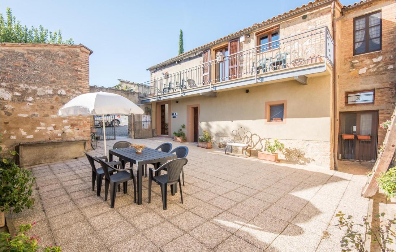 Gorgeous Home In Montalcino With Kitchen Екстериор снимка