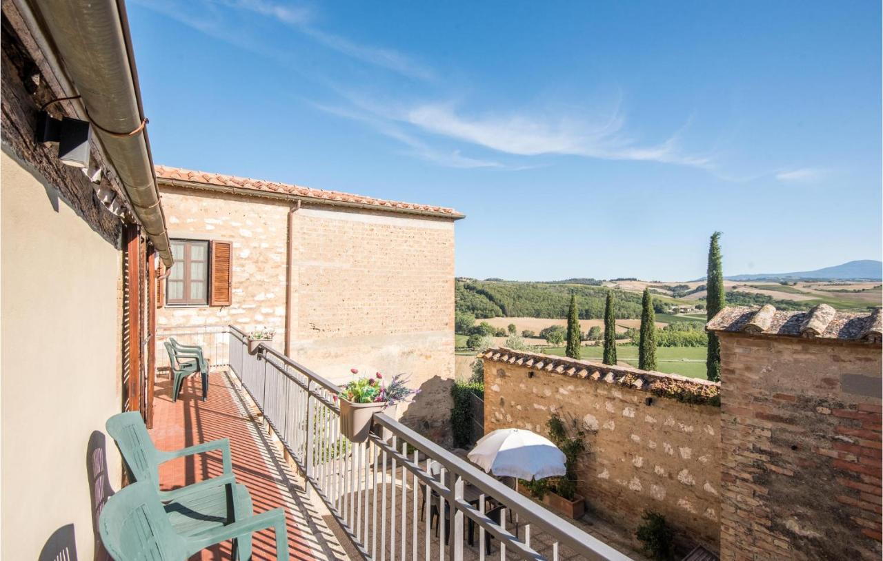 Gorgeous Home In Montalcino With Kitchen Екстериор снимка