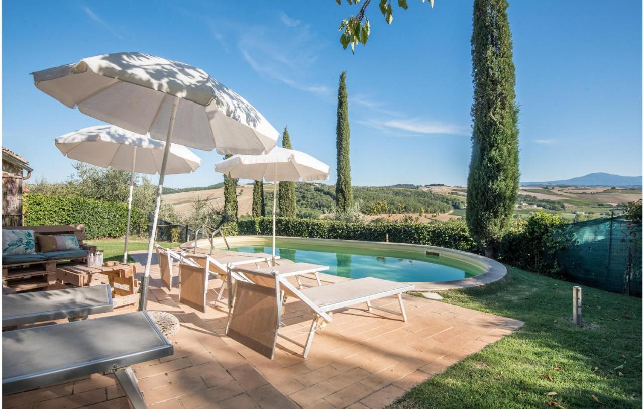 Gorgeous Home In Montalcino With Kitchen Екстериор снимка