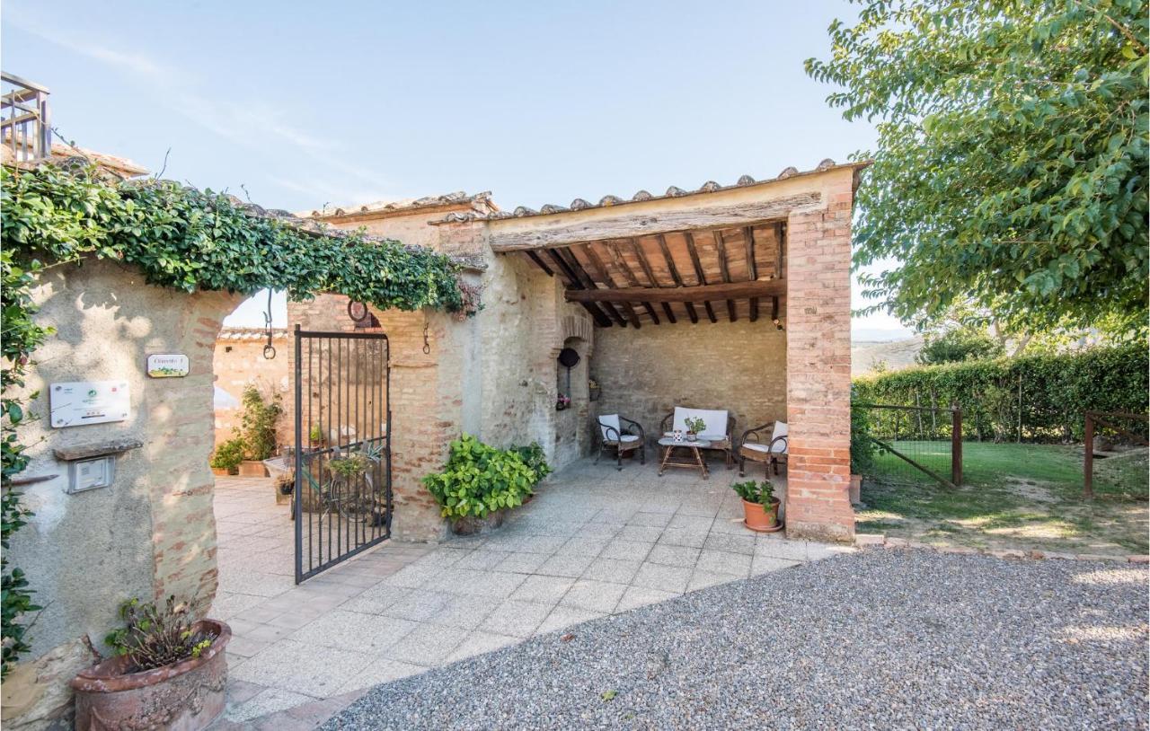 Gorgeous Home In Montalcino With Kitchen Екстериор снимка