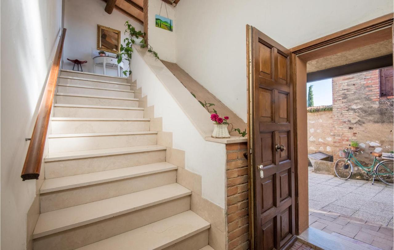 Gorgeous Home In Montalcino With Kitchen Екстериор снимка