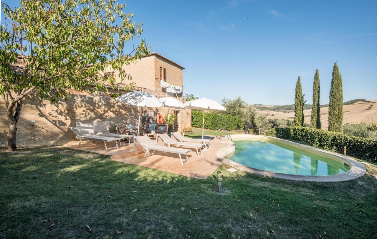 Gorgeous Home In Montalcino With Kitchen Екстериор снимка