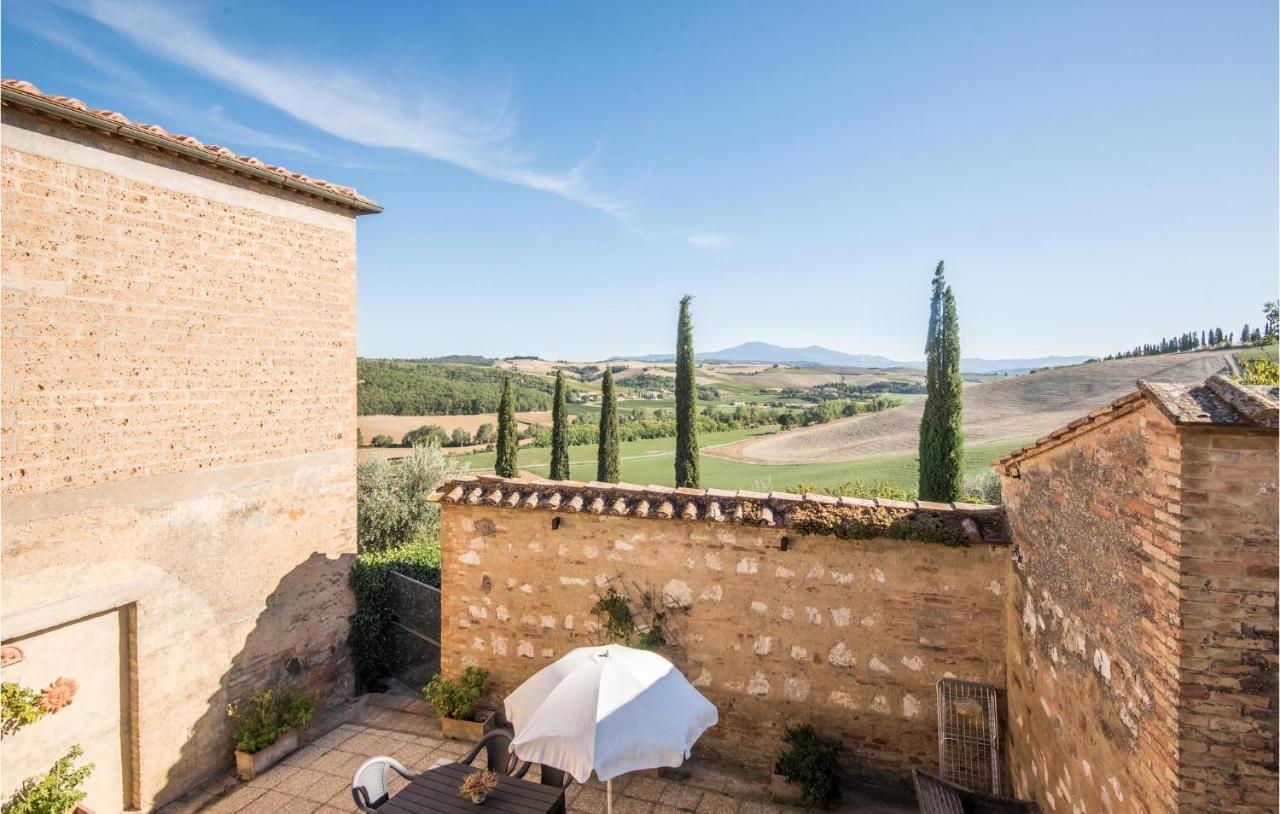 Gorgeous Home In Montalcino With Kitchen Екстериор снимка