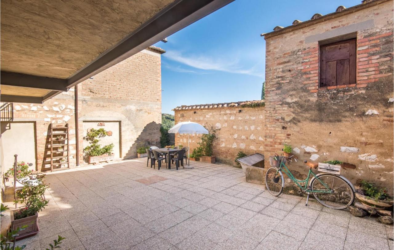 Gorgeous Home In Montalcino With Kitchen Екстериор снимка