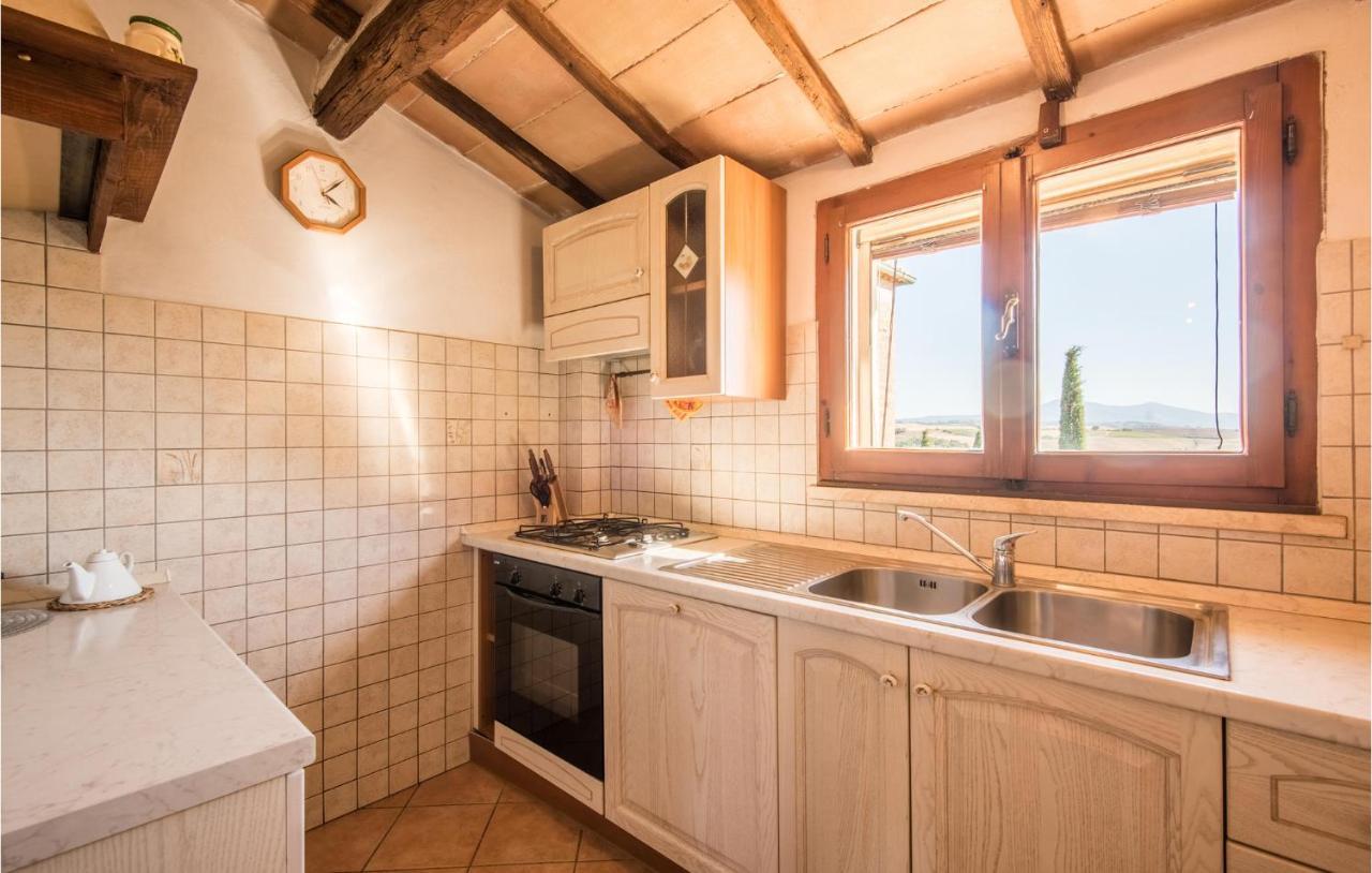 Gorgeous Home In Montalcino With Kitchen Екстериор снимка